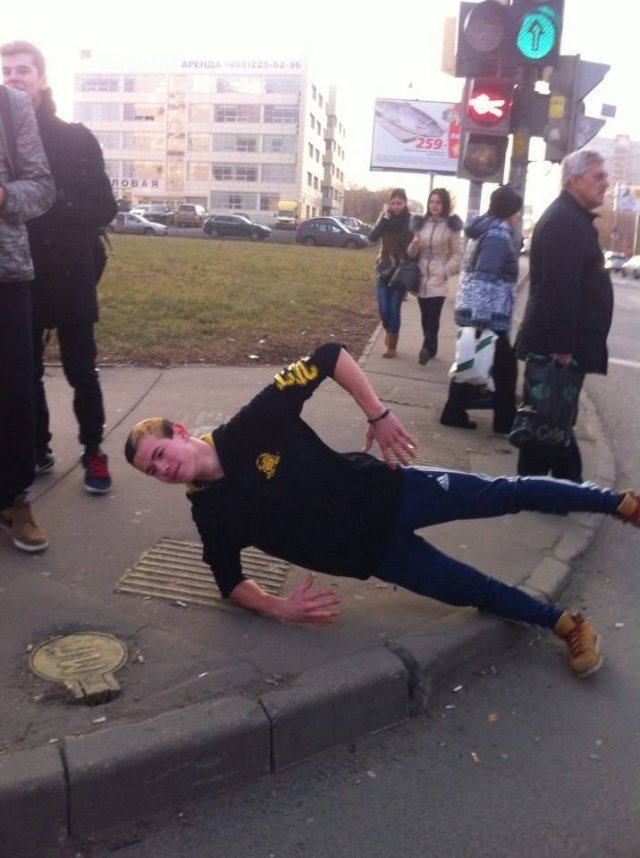 Acid Picdump 2 (81 pics)