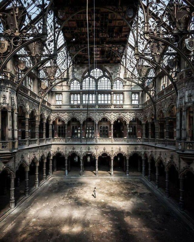 Beautiful Abandoned Places (49 pics)