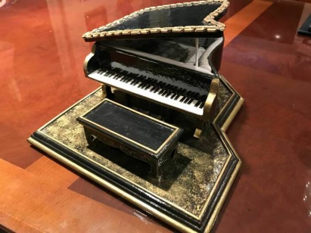 Things That Were Made Illegally By Prisoners (34 pics) Things That Were Made Illegally By Prisoners (34 pics)