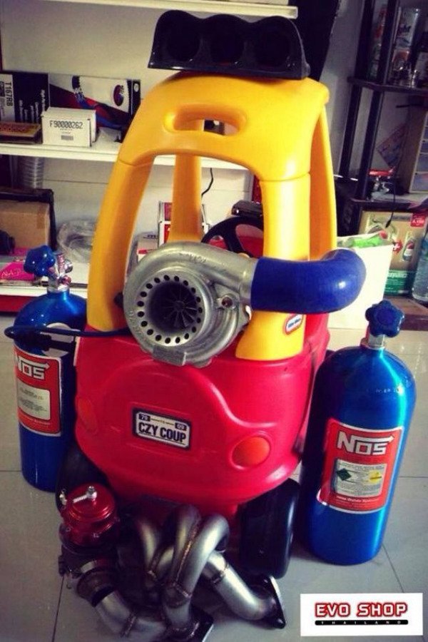 Weird Cars (88 pics)