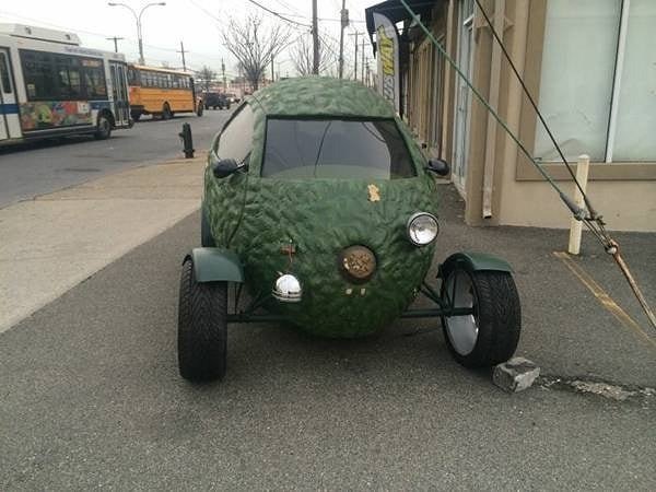 Weird Cars (88 pics)