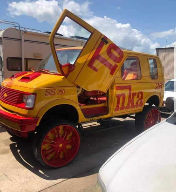 Weird Cars (88 pics)