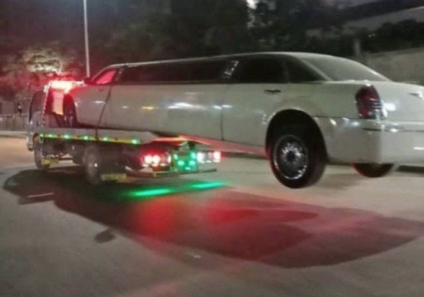 Weird Cars (88 pics)