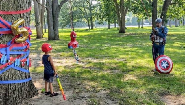 People Who Know How To Make A Great Holiday (15 pics) People Who Know How To Make A Great Holiday (15 pics)