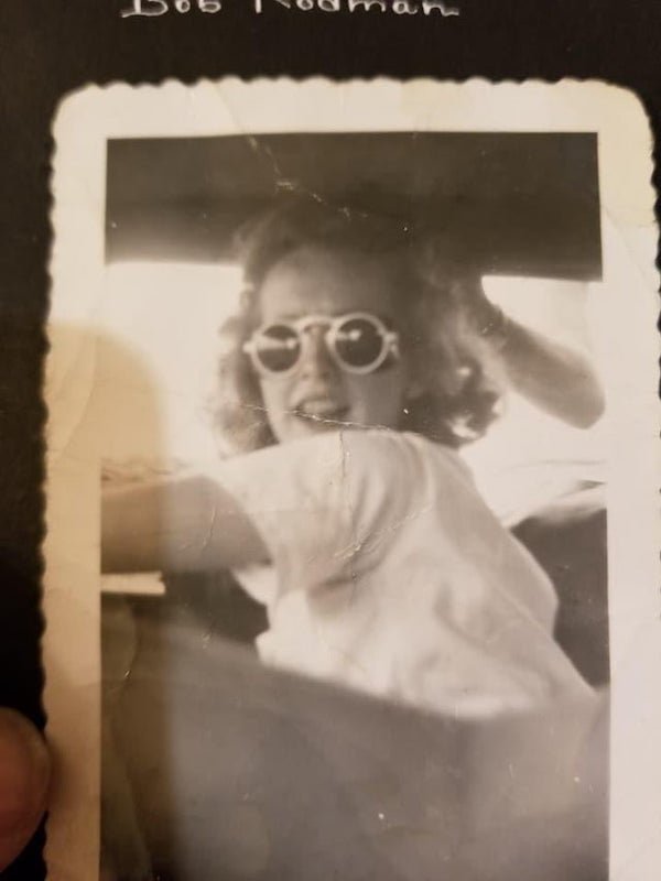 People Share Old Photos Of Their Grandmas (27 pics)