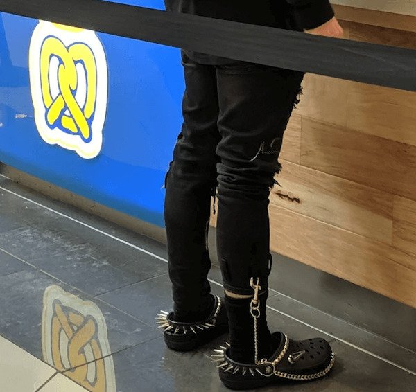 Weird Fashion Items (26 pics)