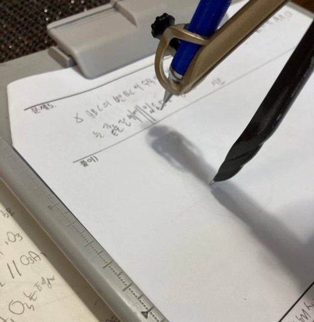 Accidental Coincidences (48 pics)