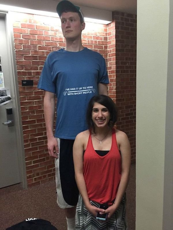 Only Tall People Will Understand (33 pics)