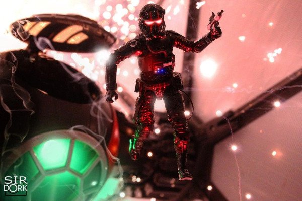 Toy Photographer (36 pics)