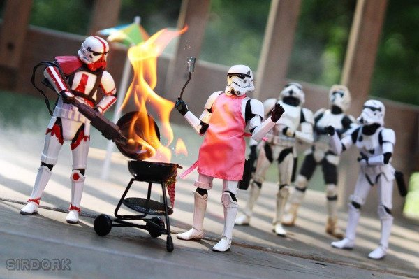 Toy Photographer (36 pics)
