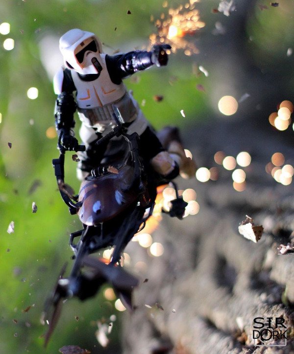 Toy Photographer (36 pics)