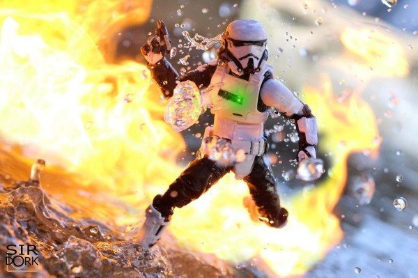 Toy Photographer (36 pics)