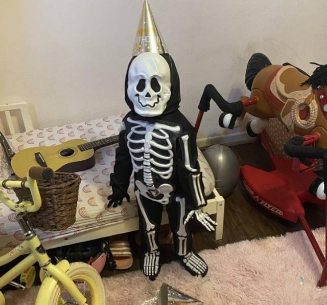 Living With Children (48 pics)
