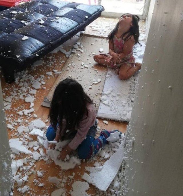 Living With Children (48 pics)