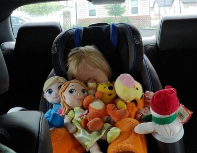Living With Children (48 pics)