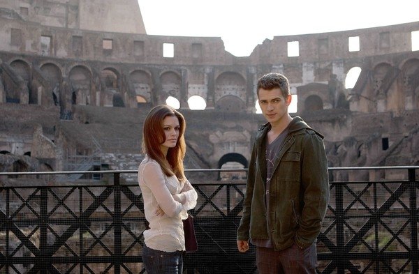 These Movies Ended Up Fails (18 pics)