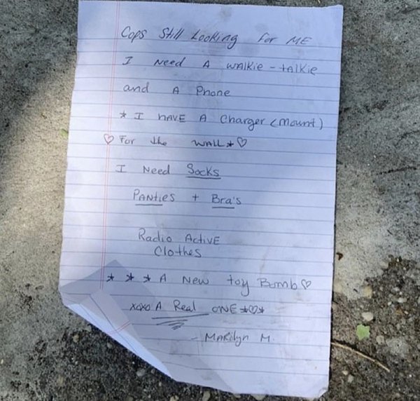 Notes To Neighbors (29 pics)
