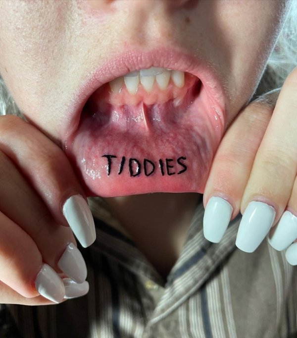 Tattoo Fails (34 pics)