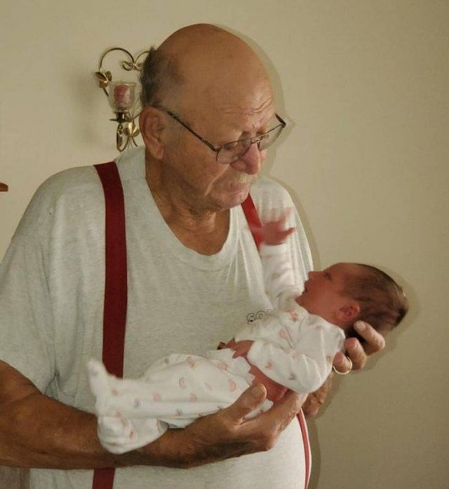Wholesome Stories (52 pics) Wholesome Stories (52 pics)