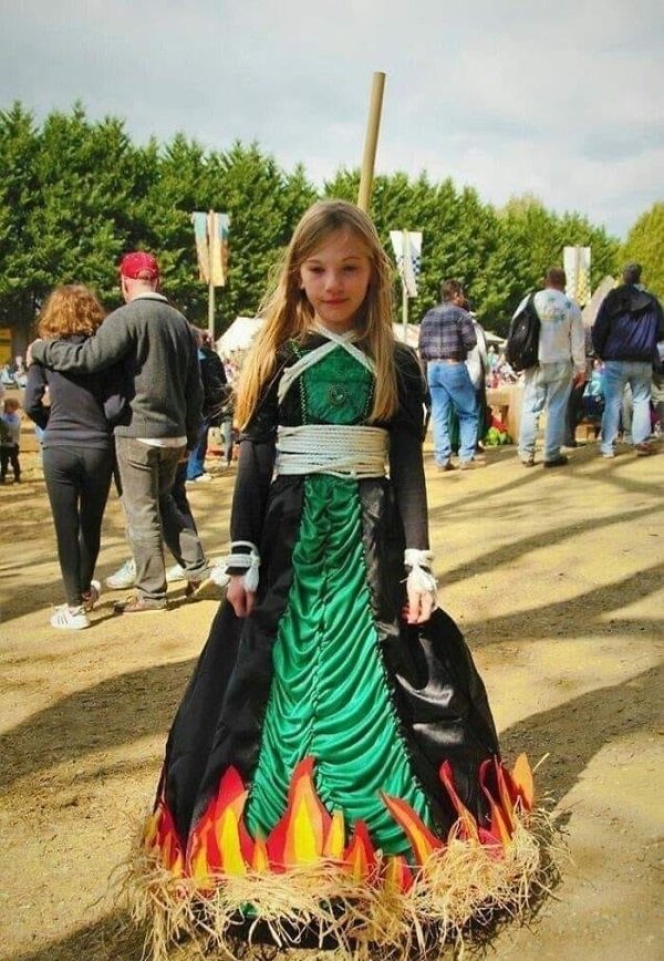 Kids Halloween Costumes (34 pics)
