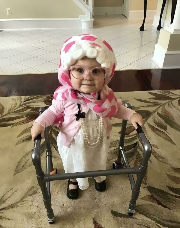 Kids Halloween Costumes (34 pics)