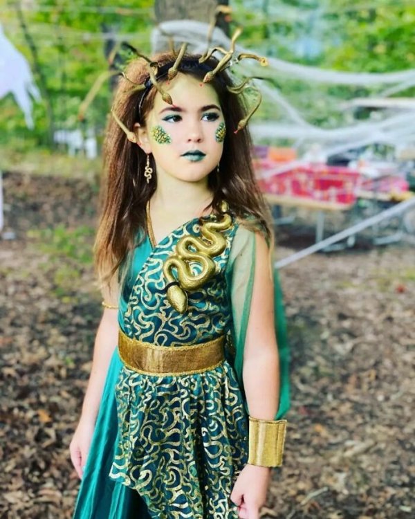 Kids Halloween Costumes (34 pics)
