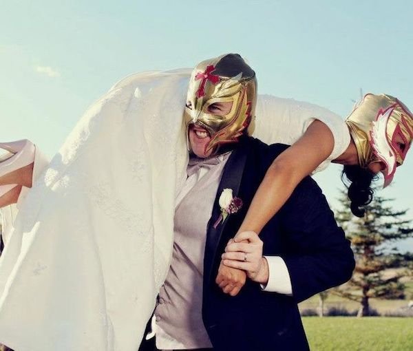 Unusual Weddings (20 pics)