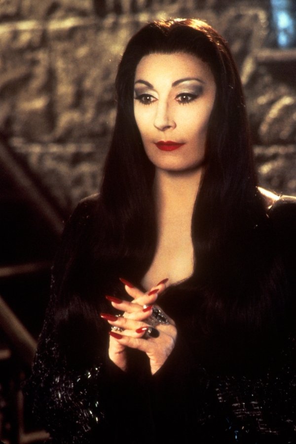 Actresses In Halloween Movies (18 pics)