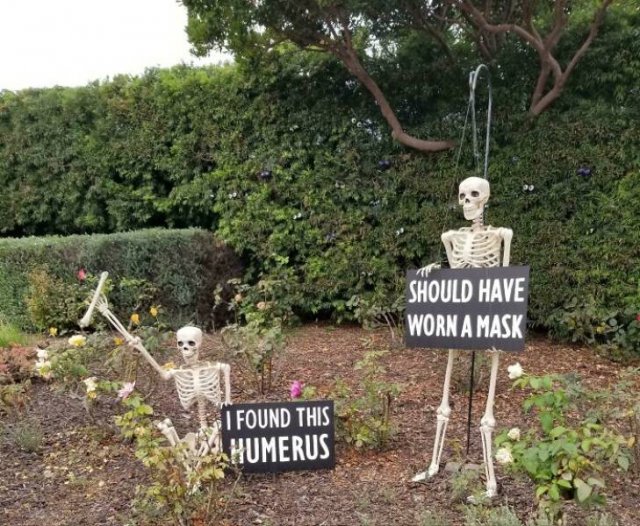 Creative Halloween Decorations (50 pics)