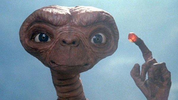 Great Alien Movies (28 pics)