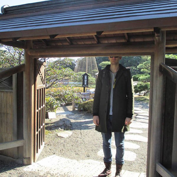 Tall People In Japan (22 pics)