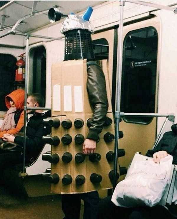 Weird Subway Passengers (32 pics)