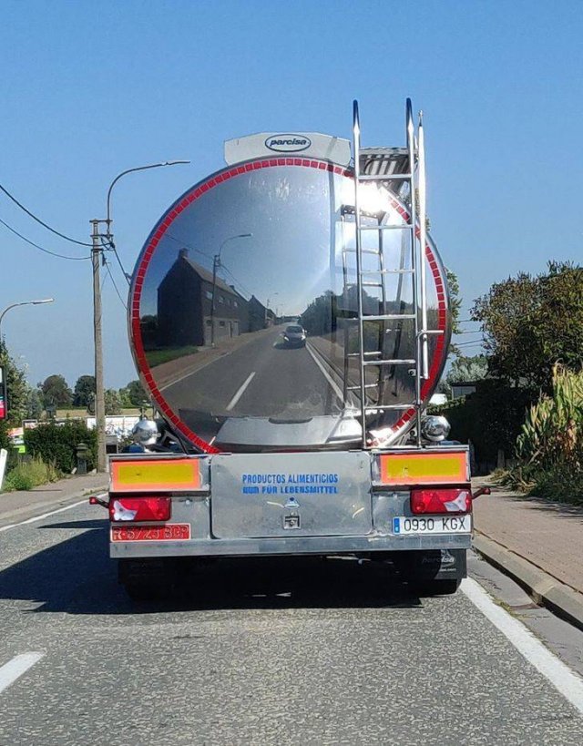 Look Twice (51 pics)