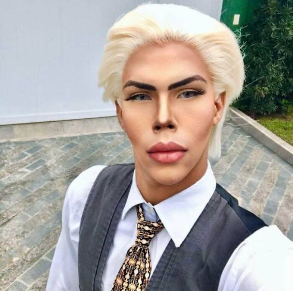 Really Bad Makeup (50 pics)