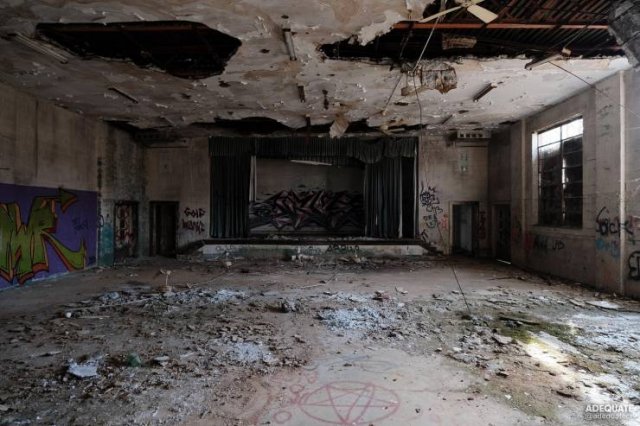 Abandoned Places (32 pics)