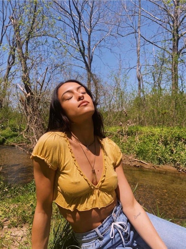 Braless Girls (36 pics)