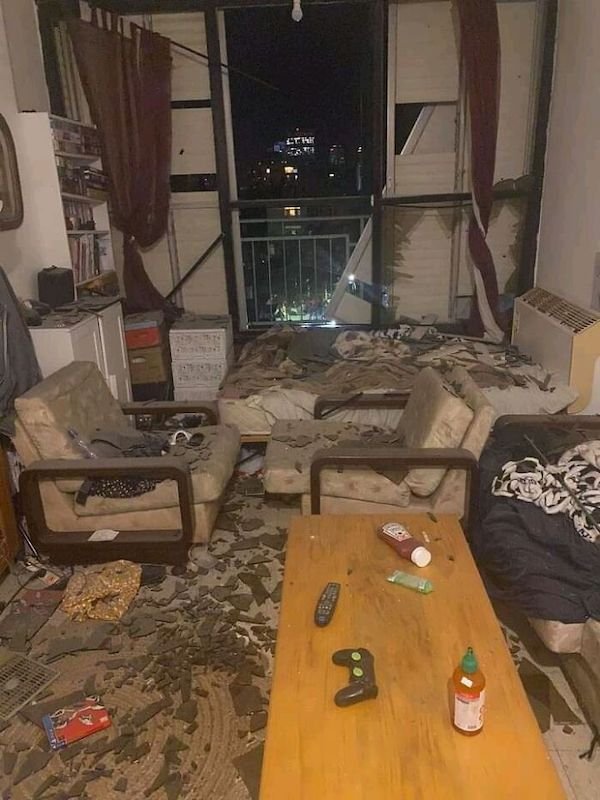 Bad Days Happen (32 pics)