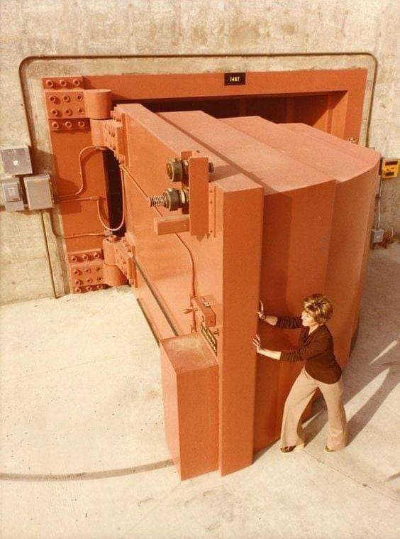 Acid Picdump 1 (81 pics)