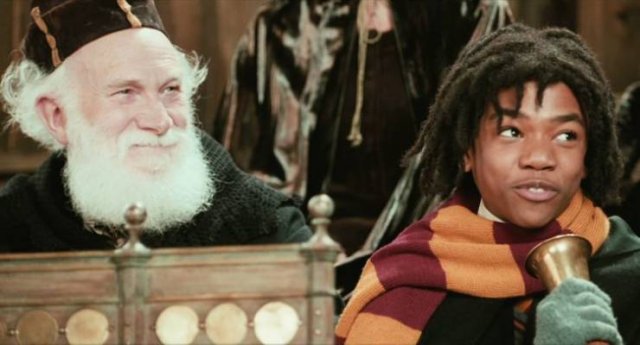 Hidden Details In 'Harry Potter' Movies (20 pics)