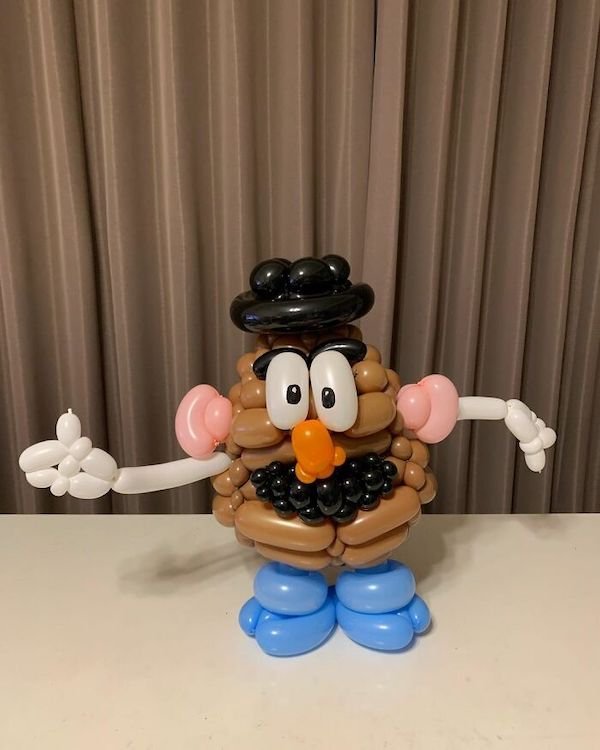 Balloon Sculptures Of Famous Characters (30 pics)