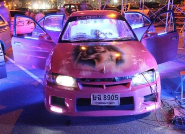 Strange Transport (66 pics)