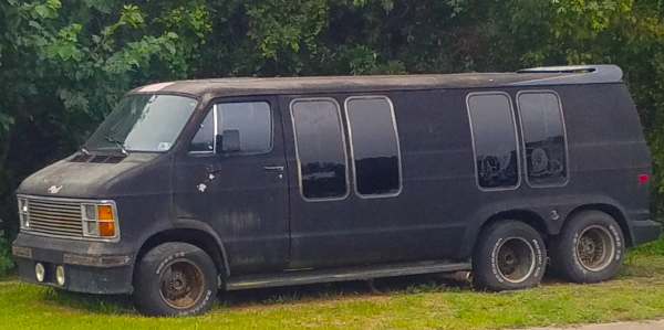 Strange Transport (66 pics)