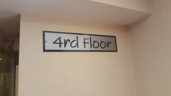 Something's Wrong With Spelling (23 pics)