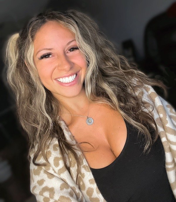 Girls With Beautiful Smiles (44 pics)