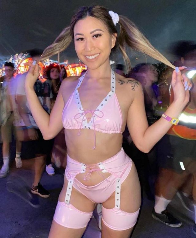 Festival Girls (47 pics)