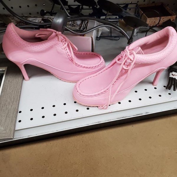 Thrift Shop Finds (28 pics)