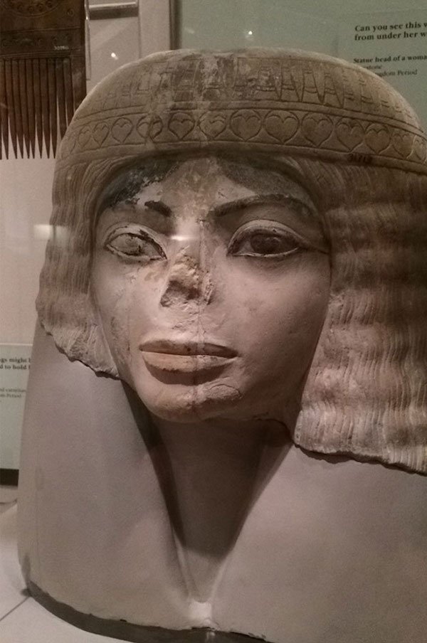 Fun In Museums (27 pics)