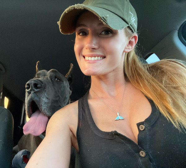 Hot Car Selfies (38 pics)