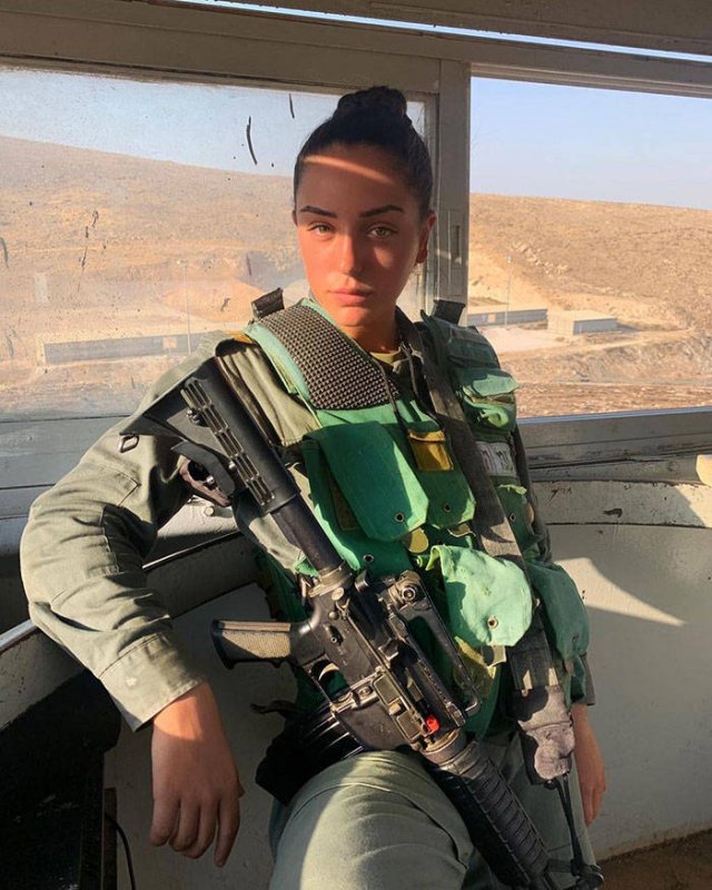Israeli Defense Forces Girls (19 pics)