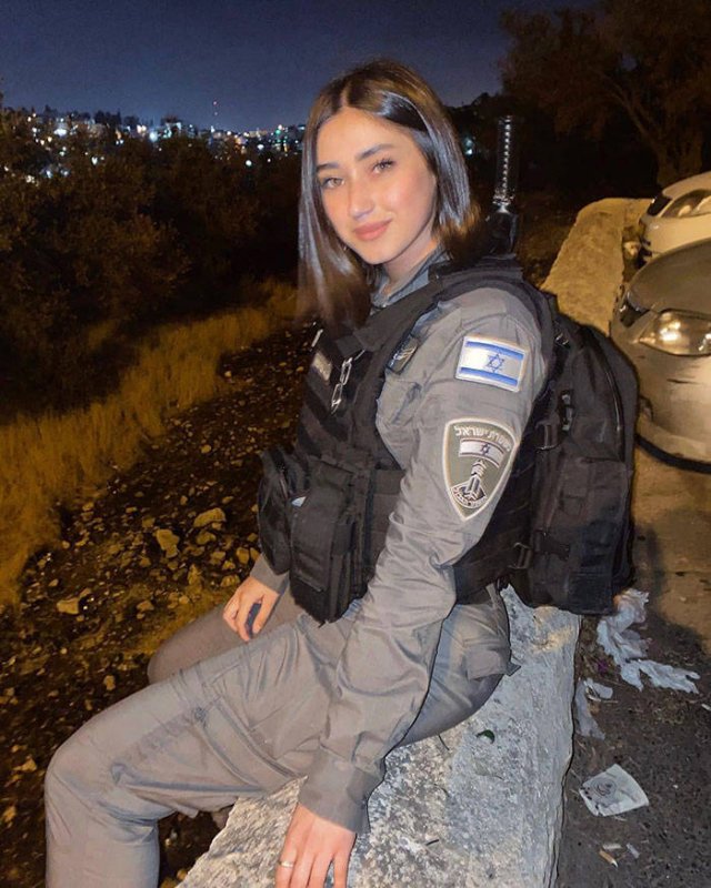 Israeli Defense Forces Girls (19 pics)